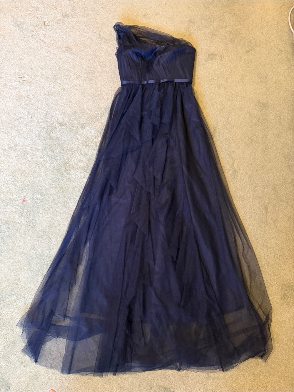 Vera Wang Navy One-Shoulder Tulle Evening Gown